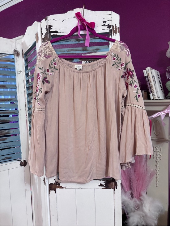 Umgee Tops - Umgee Beige Embroidered Bell-Sleeve Peasant Top Embroidered Flowers and Lace
